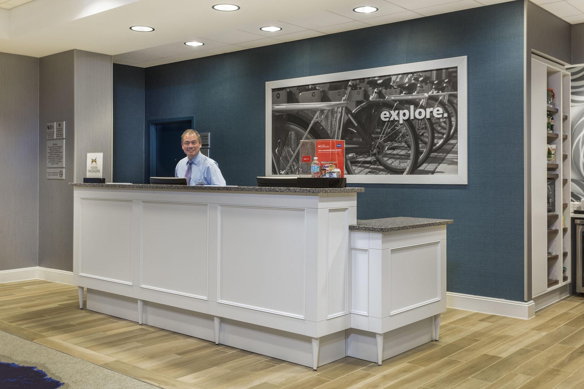 Hampton Inn & Suites Newport/Cincinnati, Ky Eksteriør billede