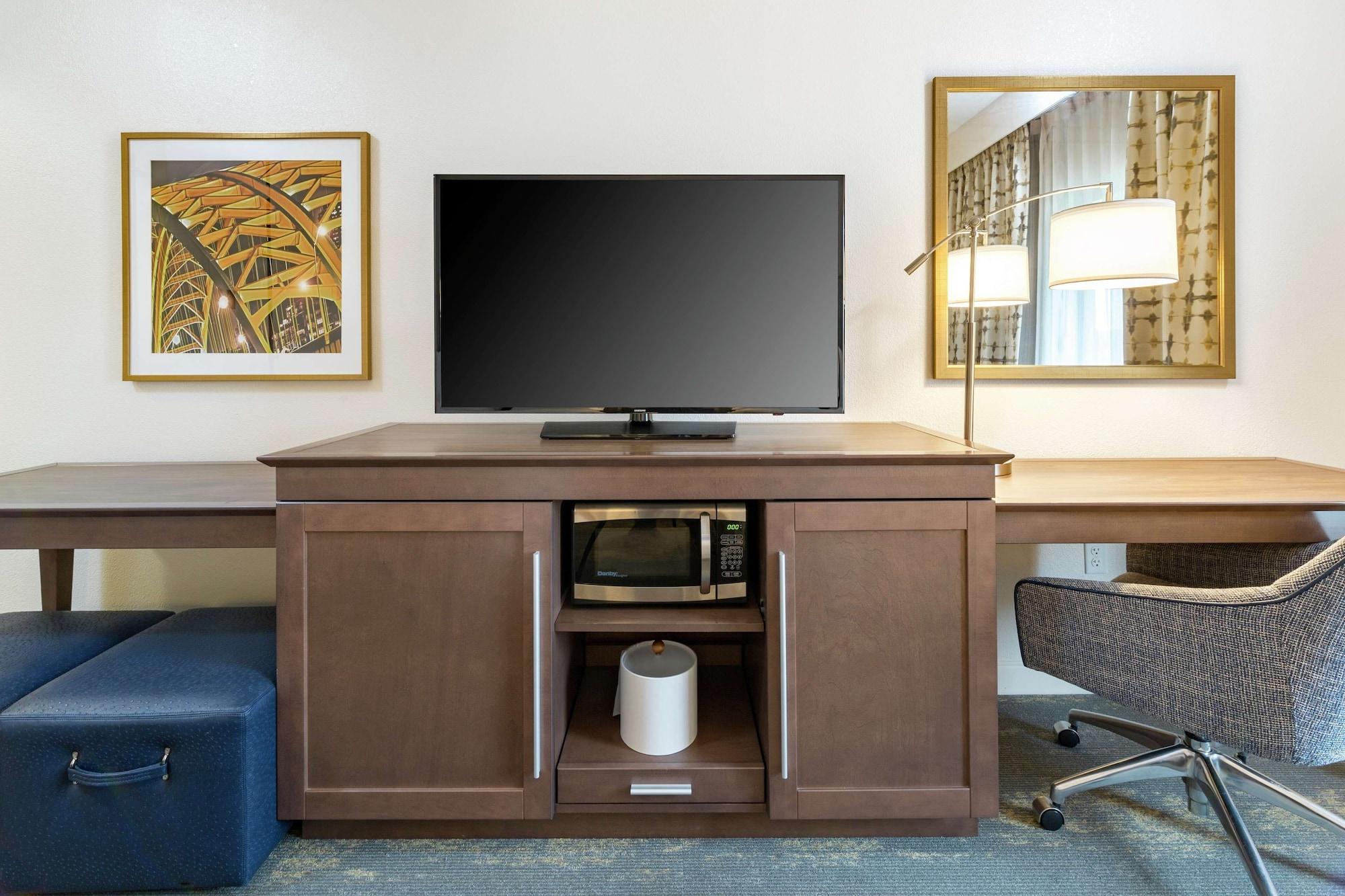 Hampton Inn & Suites Newport/Cincinnati, Ky Eksteriør billede