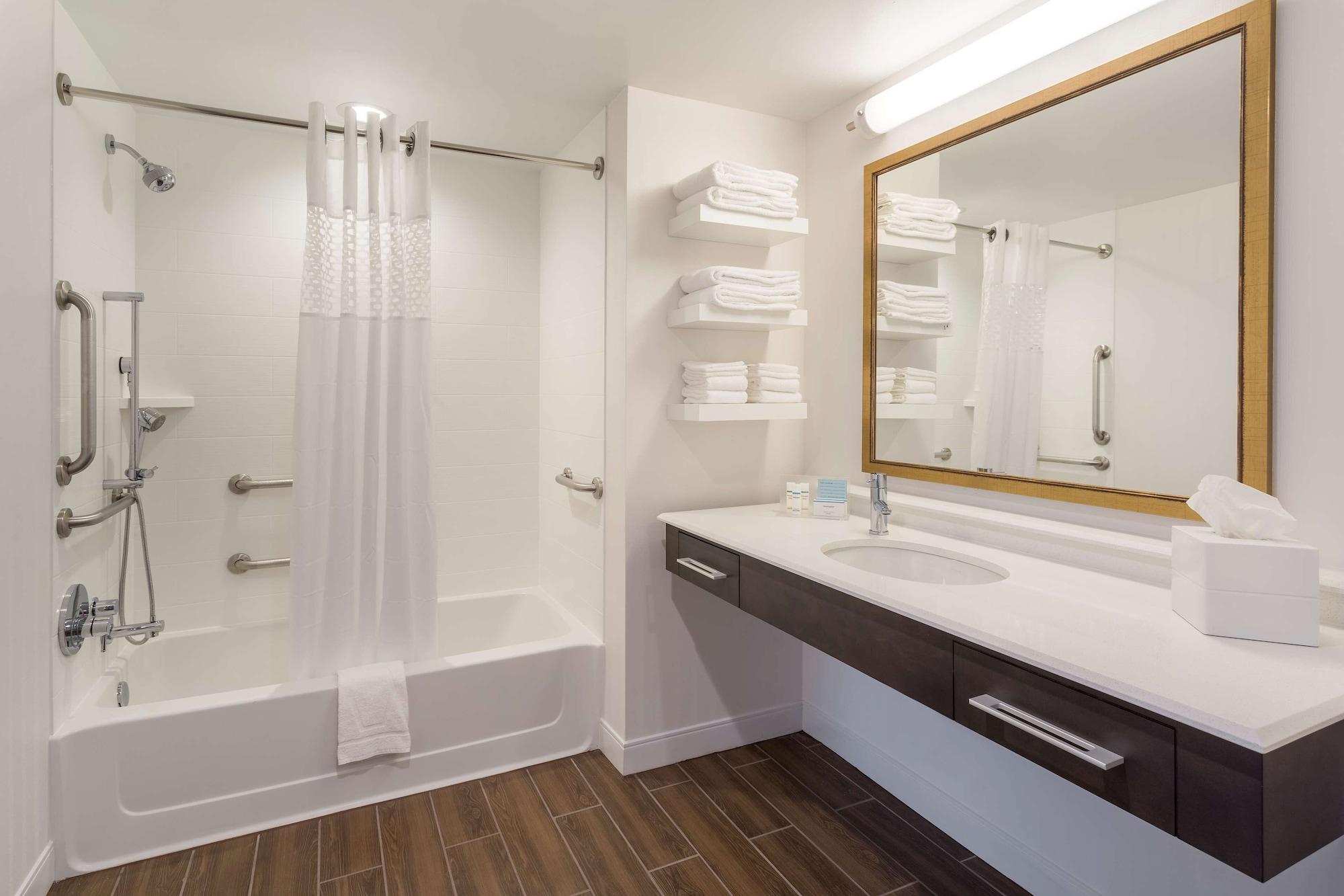 Hampton Inn & Suites Newport/Cincinnati, Ky Eksteriør billede