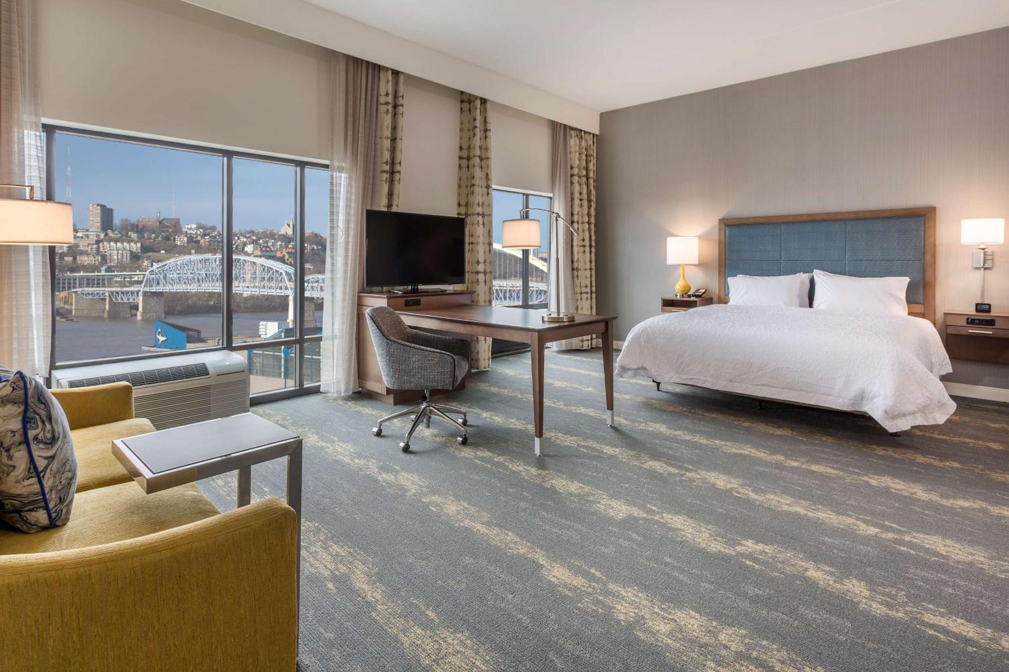 Hampton Inn & Suites Newport/Cincinnati, Ky Eksteriør billede